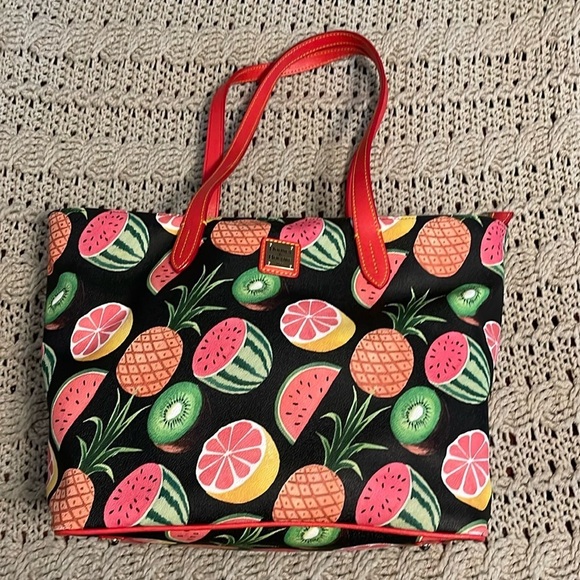 DOONEY & BOURKE Summer Fruit Print Tote Purse Watermelon‎ Pineapple Kiwi 16.5x11 - Picture 1 of 16